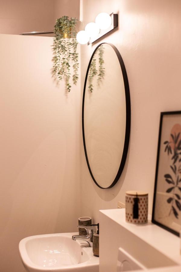 Romantische Studio In Harmoniewijk แอนต์เวิร์ป ภายนอก รูปภาพ